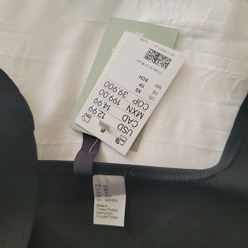 H & M crop top NWT - Picture 3 of 3